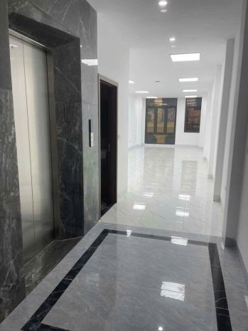 Cho thuê nhà vp, nhà hàng, kd, 104m2_ 5t vỉa hè, lạc 7003046