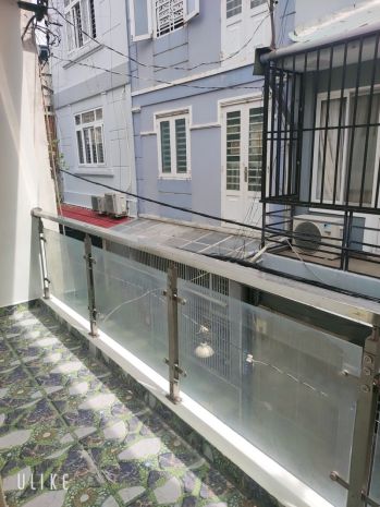 Bán nhà quận 3 hxh 65m2 2 tầng ngang 4.7m 3 pn sat mt trần 7003400