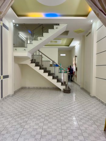 Bán nhà 2 tầng 4 x 13,6m  shr hẻm xe hơi  lâm thị hố, tân 7003625