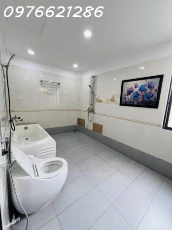 Bán nhà siêu đẹp-ngô gia tự 36m²  mt 4m  gara ô tô  2 7003845