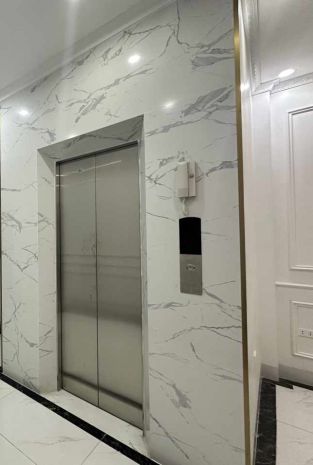 Cho thuê nhà lô góc, mới, mai hắc đế, thang máy vỉa hè 7004087