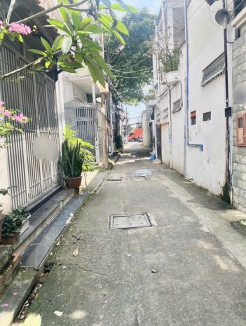 Nhà 2 tầng btct  kha vạn cân, thủ đức  chỉ 4,65 7004090