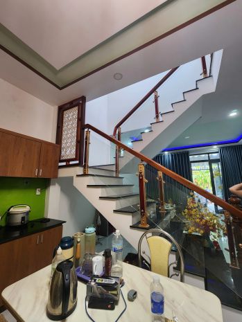 Nhà hẻm ô tô - ô tô đậu trong sân 
gia chủ cần bán căn nhà 7004834