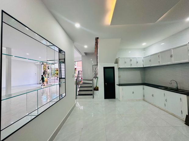 Bán căn góc dương hiến quyền sát biển nha trang diện tích: 7004875