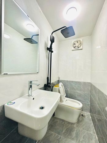 Siêu hiếm  nhà 5 tầng mới phố quan nhân, p.nhân chính, 7005706