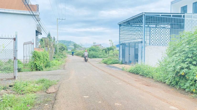 Bán 1,2 sào mặt tiền nhựa nhánh dt724, phú hội cũ, đức trọng 7006344