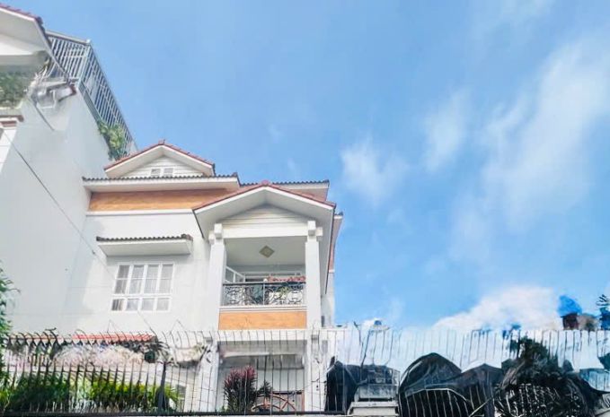 Bán nhà mặt tiền khu bàu cát  đồng đen, tân bình  4 tầng 7006811