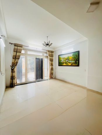 Bán nhà mặt tiền khu bàu cát  đồng đen, tân bình  4 tầng 7006814