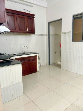 Nhà vị trí đẹp 2 lầust 354 âu dương lân p.chánh hưng 7009317