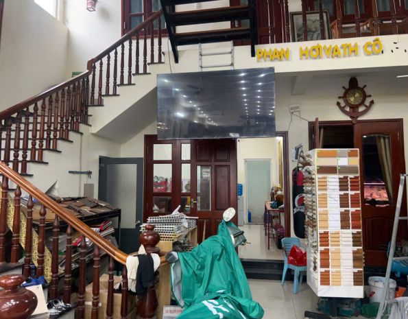 Vừa ở, vừa làm vp kd, showroom
bán nhà 3 tầng mặt tiên 7010086