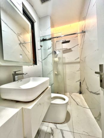 Nhà đẹp 4 tầng  2 mặt hẻm vip âu cơ, tân bình  ở ngay, 7010955