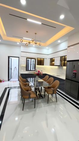 Nhà 1 trệt 2 lầu mt hồ văn cống, 120m2, 2 tỷ 950 7011139