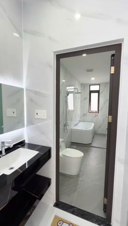 Nhà 1 trệt 2 lầu mt hồ văn cống, 120m2, 2 tỷ 950 7011146