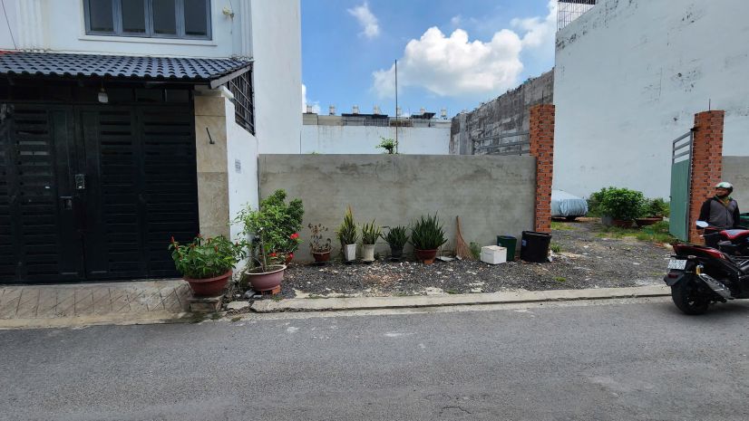 Đất 1.200m² quận 12  mặt tiền đẹp  giá đầu tư! 7011220