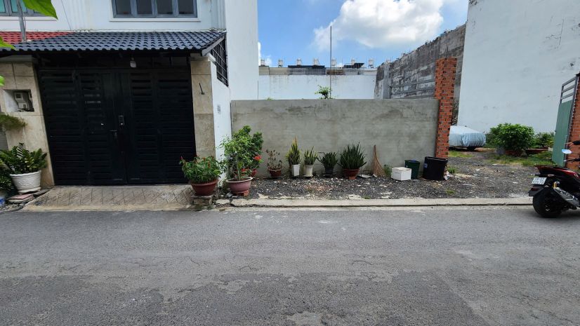 Đất 1.200m² quận 12  mặt tiền đẹp  giá đầu tư! 7011221