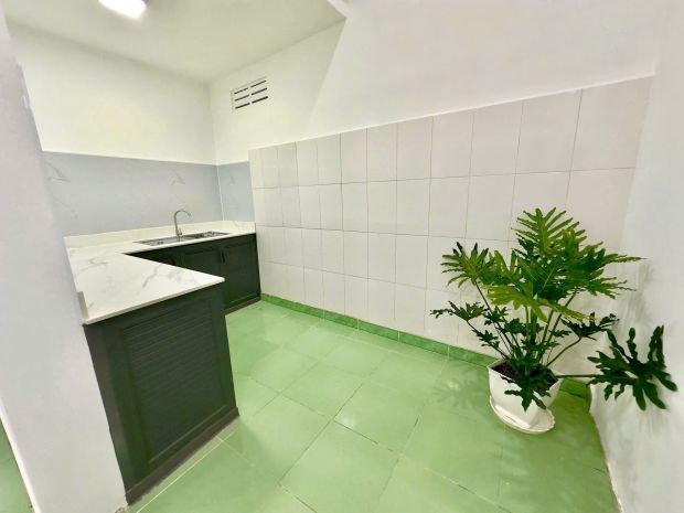 Nhà đẹp hẻm ô tô nguyễn chích  gần biển, ngang 7m, chỉ 4,3 7011632