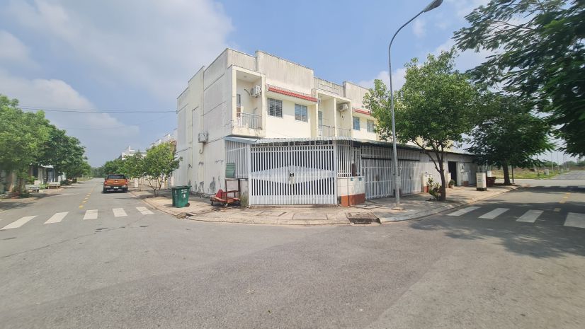 Sở hữu nhà phố ngay trung tâm đô thị  công nghiệp phước 7011922