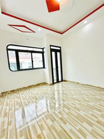 Nhà 3 lầu btct hẻm 184 âu dương lân p.chánh hưng p3q8 7012333