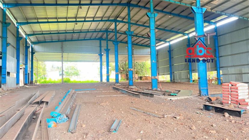 X129 bán nhà xưởng trên diện tích đất rộng 4000m2, chuyển 7012760