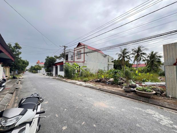 250m²  ngang 10m  chia 2 lô đẹp  đường 11m giá chỉ 18.x 7013684