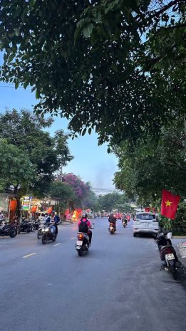 Bán 1 cặp đất đường nguyễn chánh thông nguyễn tất thành 7014122