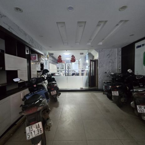 Tòa nhà 7 tầng thang máy  ô tô tránh  trung tâm nguyễn 7014209