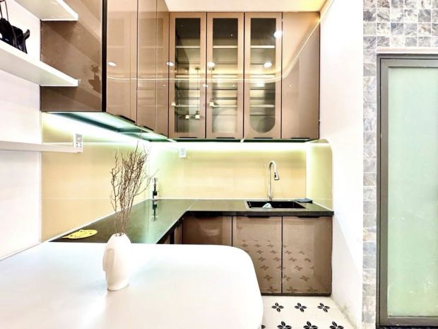 Nhà cạnh etown cộng hòa, tân bình  33m², 4 tầng, giá 10.5 7016297