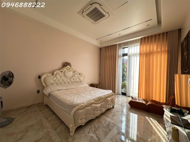 Nhà mặt đường lô góc chùa hàng - ngang 4.65m - lô góc cực 7017990