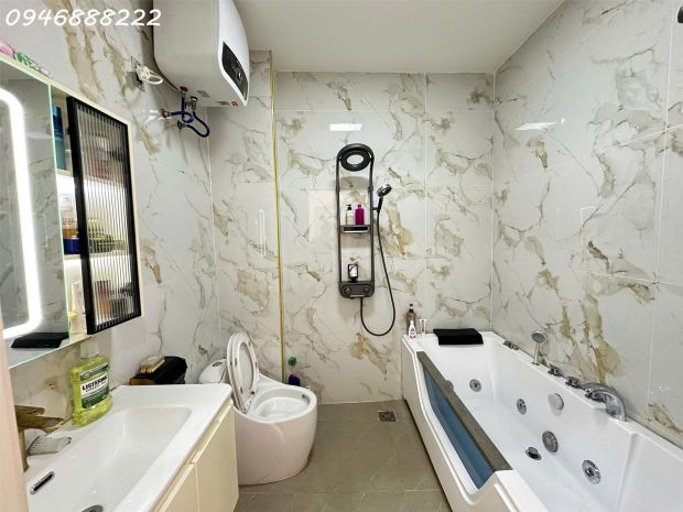 Nhà mặt đường lô góc chùa hàng - ngang 4.65m - lô góc cực 7017992