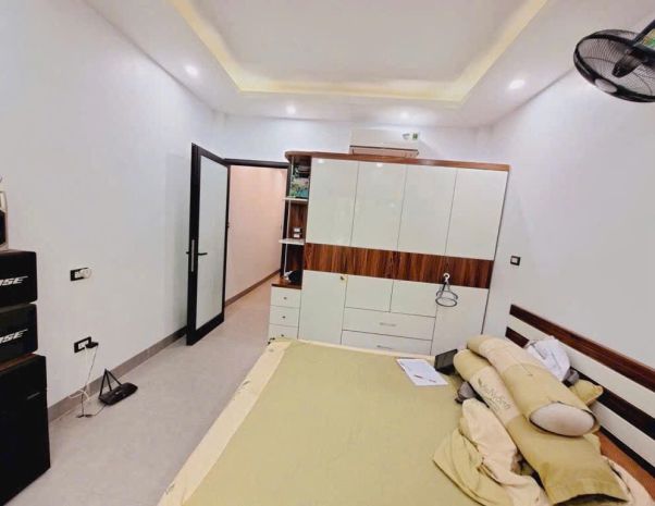 Bán nhà phân lô quan nhân - ô tô tránh vỉa hè - nhà dân xây 7019507