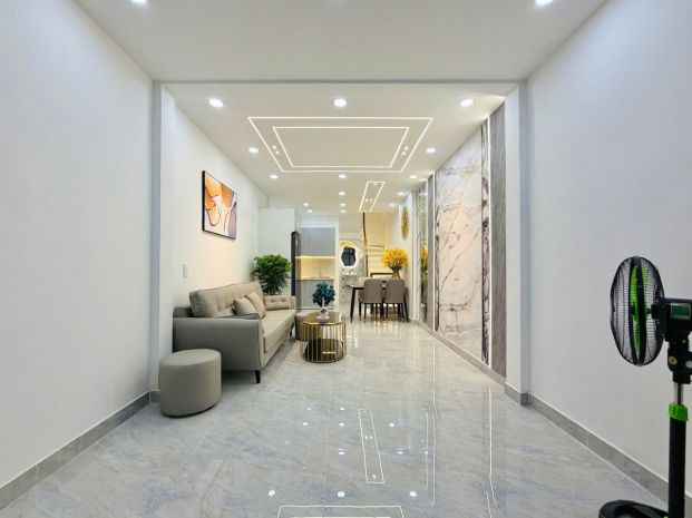 Nhà vị trí đẹp  1 trệt 2 lầu  dt 6x30 7019575