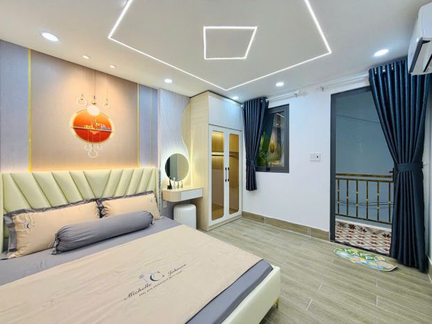 Nhà vị trí đẹp  1 trệt 2 lầu  dt 6x30 7019578