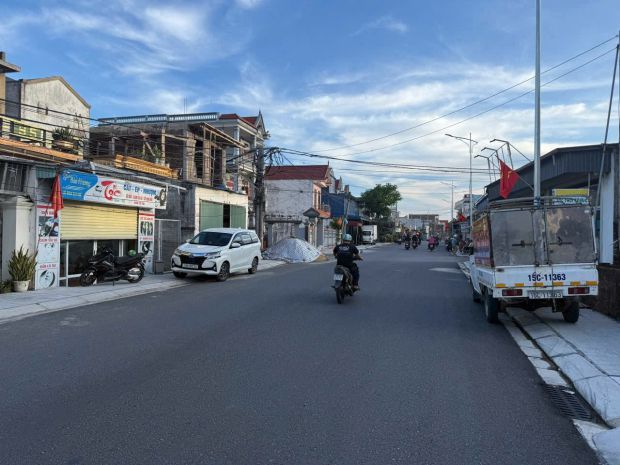 Lô góc trung tâm thanh sơn  giá hiếm 1,x tỷ  zalo 0567 7020361