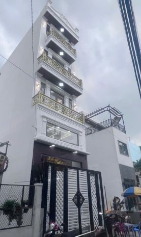 Tài chính 5 tỷ , ô tô ngủ trong nhà , nguyễn thị thập q7 7022210