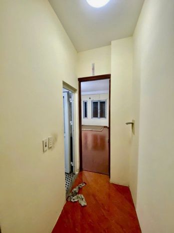 Cho thuê nhà nguyên căn ngõ 143 nguyễn chính, 33m² x 5 7023208