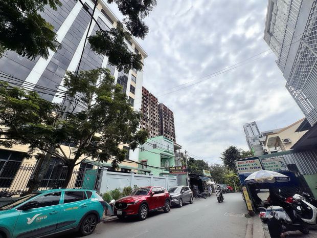 Bán nhà 3 tầng mặt tiền ngay huỳnh tấn phát, q7 - 5m*38m - 7023228