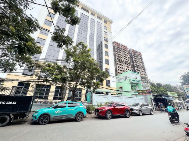 Bán nhà 3 tầng mặt tiền ngay huỳnh tấn phát, q7 - 5m*38m - 7023229