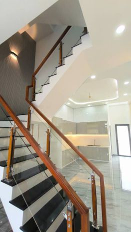 Bán nhà 1 trệt 2 lầu - phan đăng lưu - sổ riêng 7023345