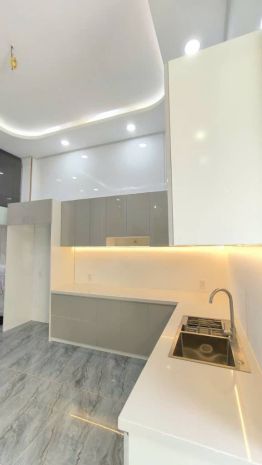 Bán nhà 1 trệt 2 lầu - phan đăng lưu - sổ riêng 7023346