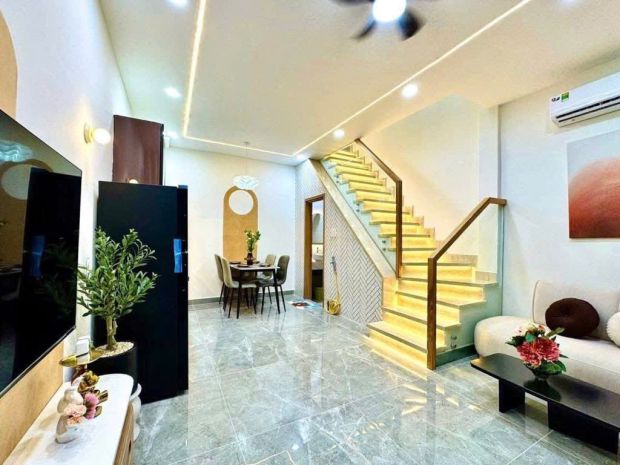 Siêu phẩm khu ẩm thực phan xích long - mới đẹp 3 tầng 3pn fu 7024802