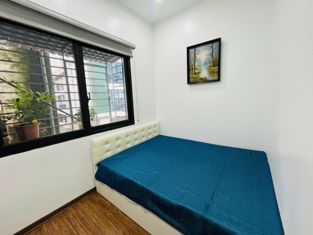 Tập thể tầng 2 cầu giấy dt 60m,2 thoáng,ô tô đỗ chân tòa 7024996