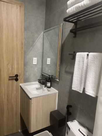 Bán tòa căn hộ 2 mặt tiền gần biển nguyễn tất thành  5 căn 7027474