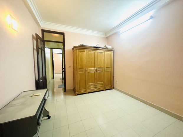 Bán nhà trung tâm phường việt hưng. 52m x 4t oto tránh, khu 7028529