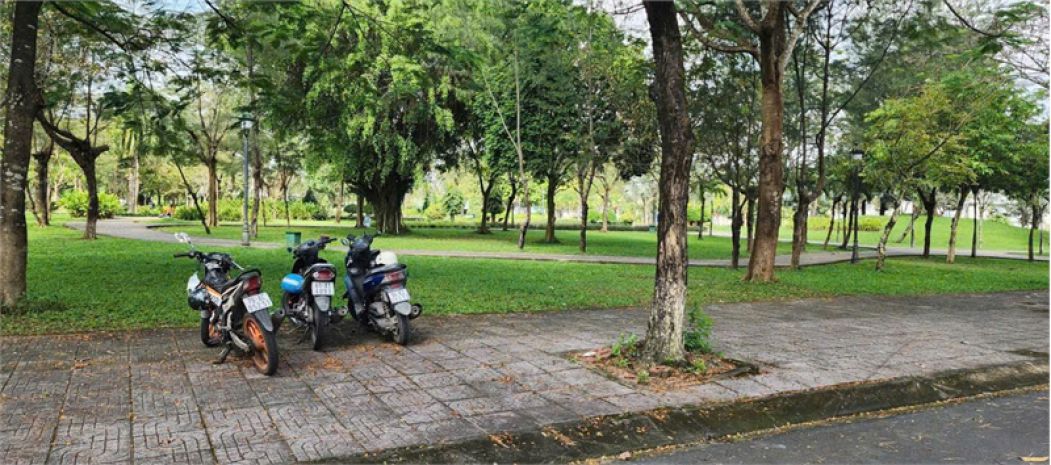 D400 bán rẻ lô đất đẹp khu dân cư đông đúc, khu vực trung 7029352