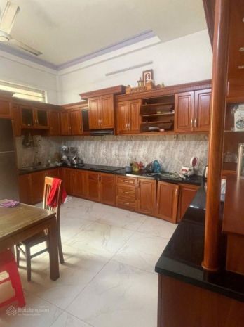 Nhà 5 tầng mặt tiền kinh doanh đường chợ giá mềm. 7029553