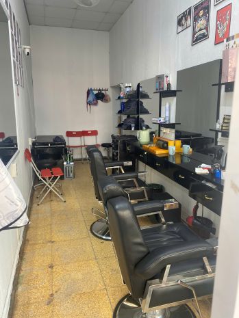 Chính chủ cần sang nhượng quán tóc - quận hai bà trưng - hà 7030642