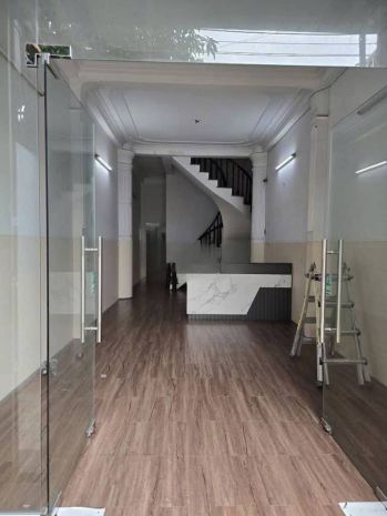 Cho thuê nhà mặt tiền nb lê trọng tấn 100m², 3tầng, 20triệu 7032175