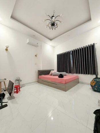 Bán nhà hẻm hoàng sa, phường 5, tân bình 4,5*15 góc 2mt 7034102