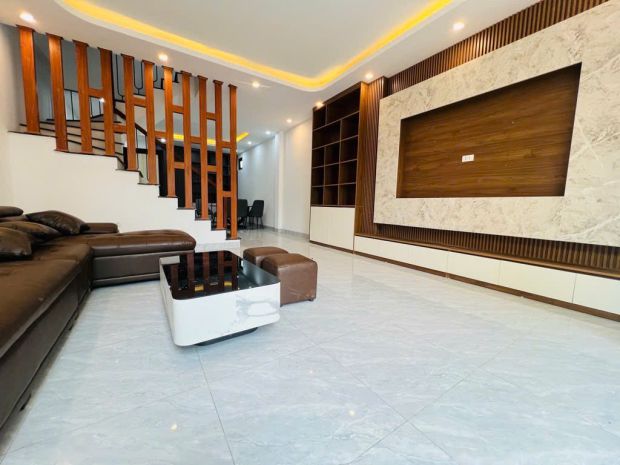 Nhà trung tâm ngọc hồi  5 tầng - 42m2, mặt tiền rộng, giá 7034372