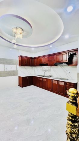 Chdv mt nguyễnvăncông 60m, 5tầng kd sầm uất giá13tỷ5 gòvấp, 7035492